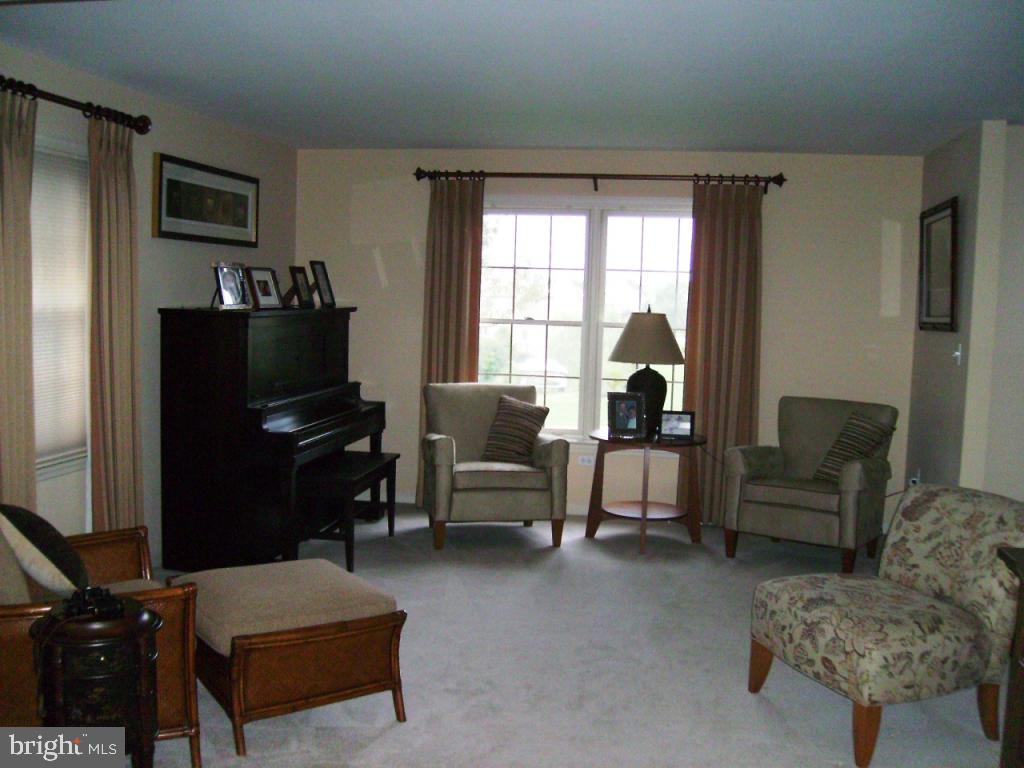 12 Marie Drive Lititz, PA 17543 - Photo 6 of 35 Gallery Image 6