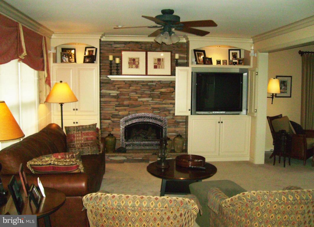 12 Marie Drive Lititz, PA 17543 - Photo 9 of 35 Gallery Image 9