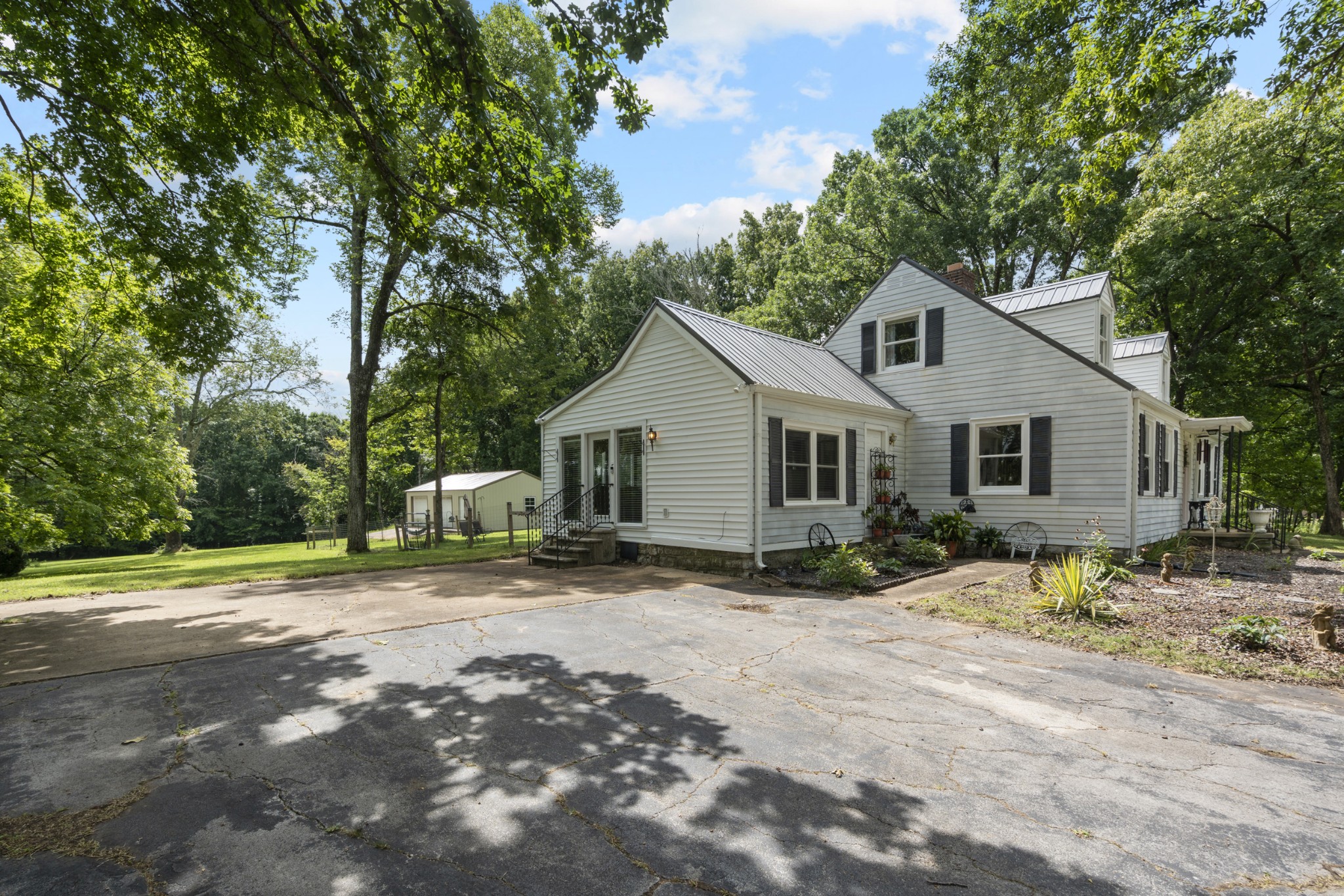 971 Yell Road Lewisburg, TN 37091 - Photo 5 of 65 Gallery Image 5