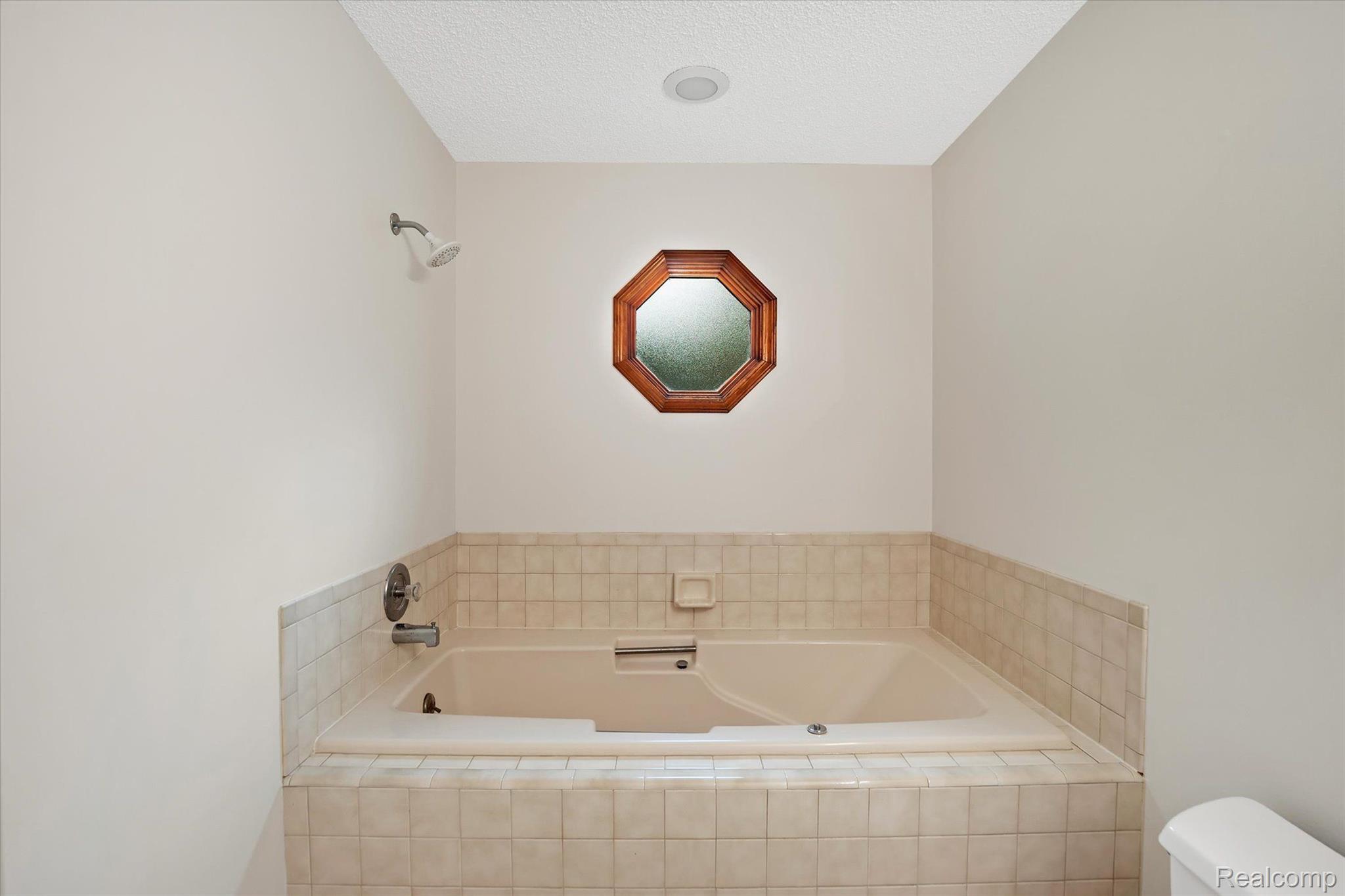 1674 North Hacker Road Howell, MI 48843 - Photo 24 of 40 1674 N Hacker Road