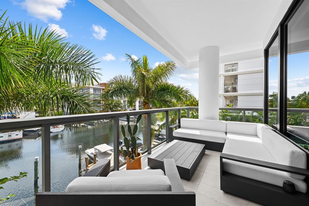 60 Hendricks Isle, Unit 301 Fort Lauderdale, FL 33301 - Photo 23 of 31 a view of sitting area with furniture and outdoor seating