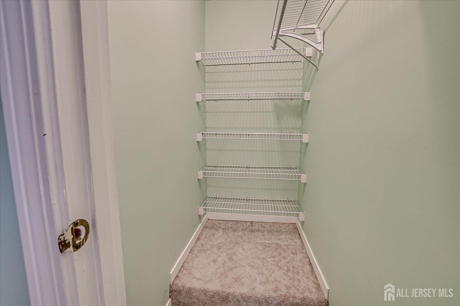 35 Dayna Court Perth Amboy, NJ 08861 - Photo 23 of 28