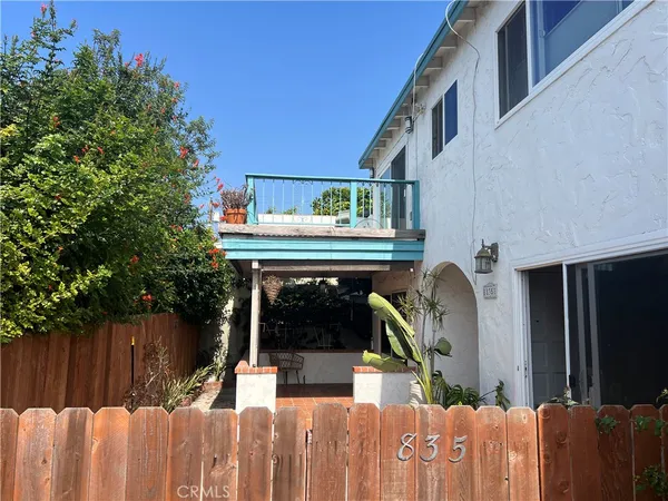$4,199 | 835 13th Street, Hermosa Beach, CA 90254