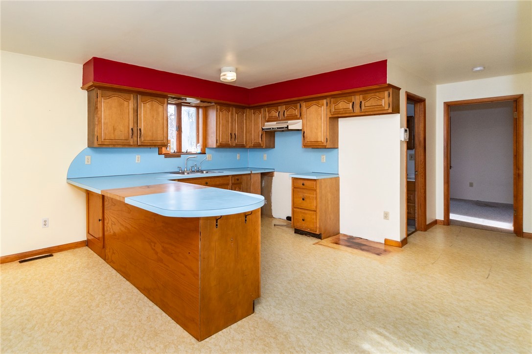 1153 Wyoming Road Covington, NY 14591 - Photo 7 of 36