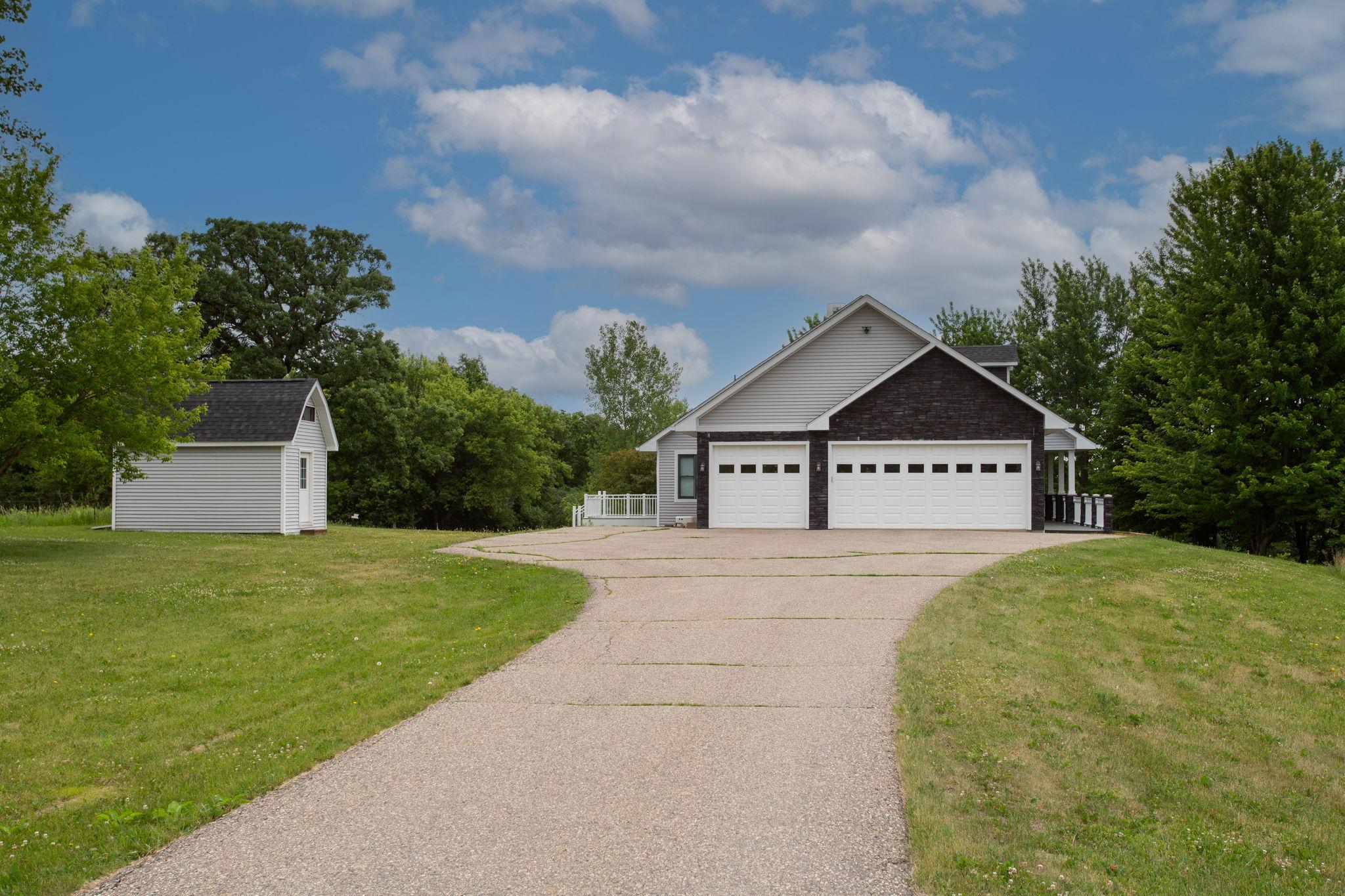 17531 County 41 Boulevard Red Wing, MN 55066 - Photo 2 of 116