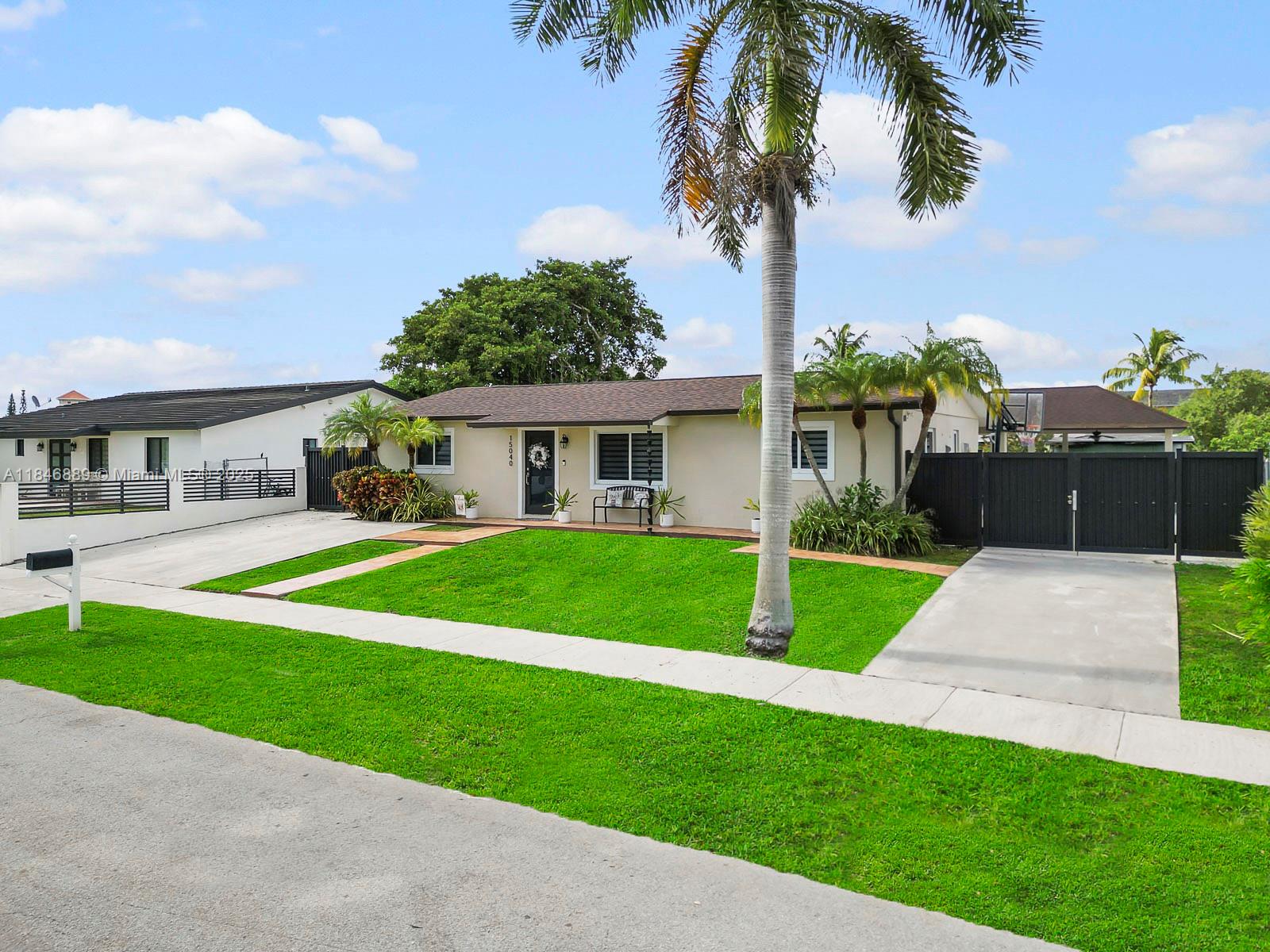 15040 Southwest 306th Street Homestead, FL 33033 - Photo 2 of 43 Gallery Image 2
