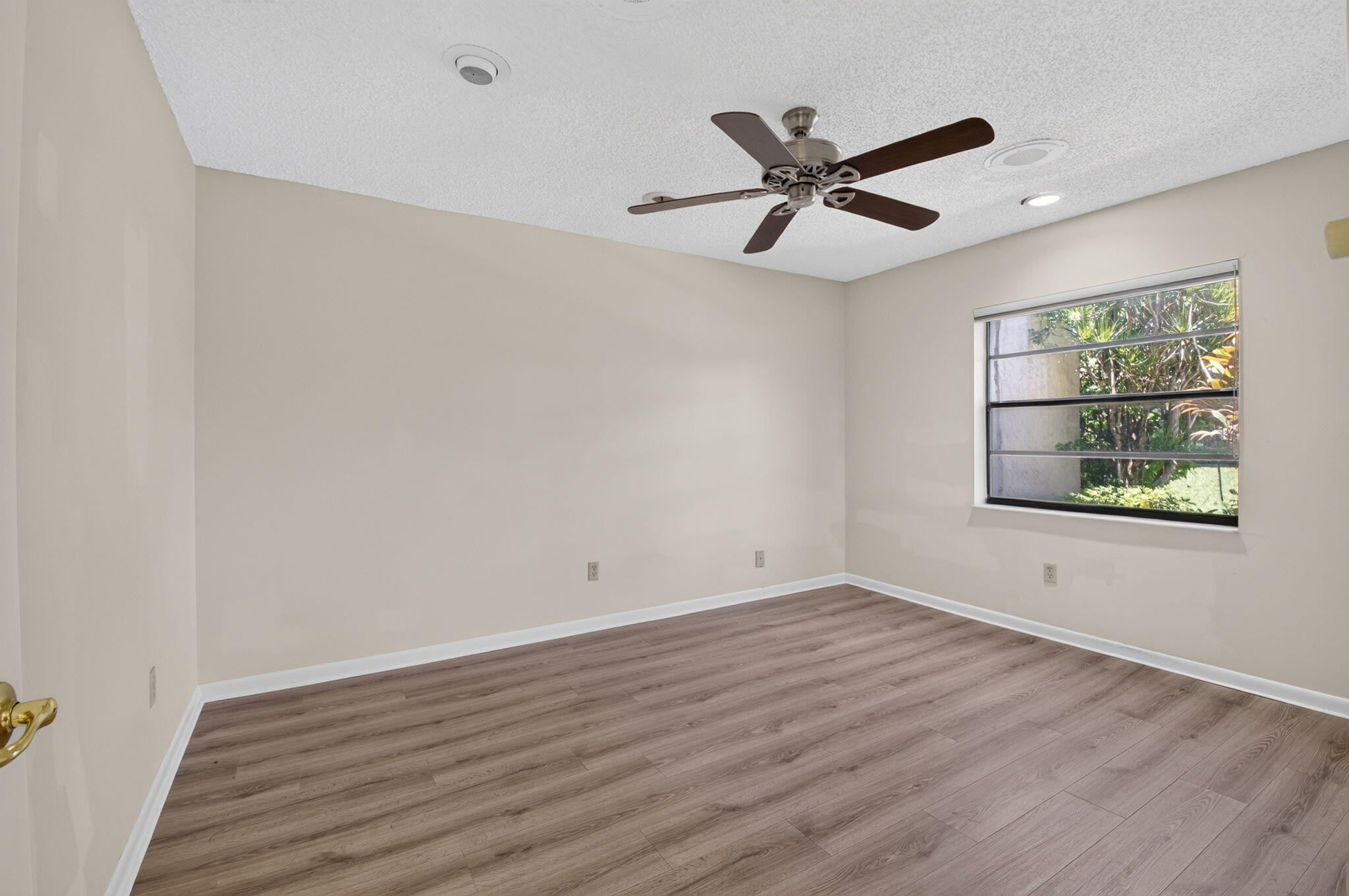 9264 Vista Del Lago, Unit A Boca Raton, FL 33428 - Photo 27 of 48 2nd Bedroom