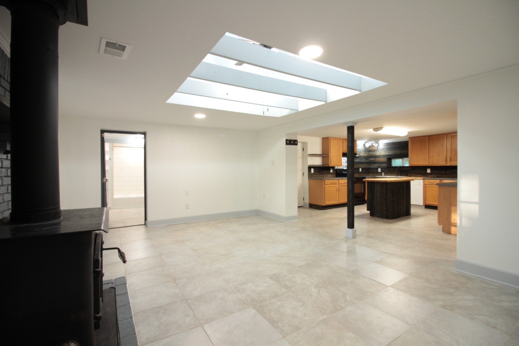 1771 Church Road Clarksville, TN 37040 - Photo 3 of 27 Gallery Image 3