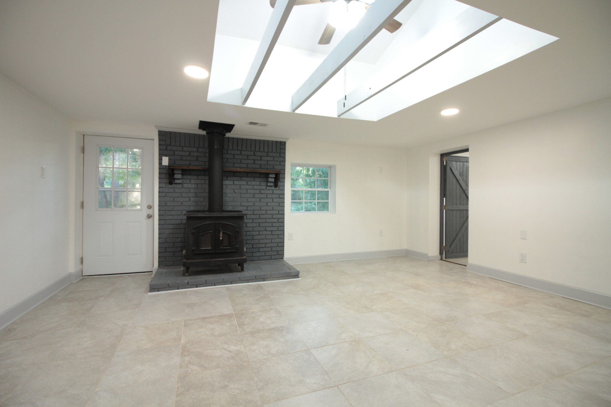 1771 Church Road Clarksville, TN 37040 - Photo 6 of 27 Gallery Image 6