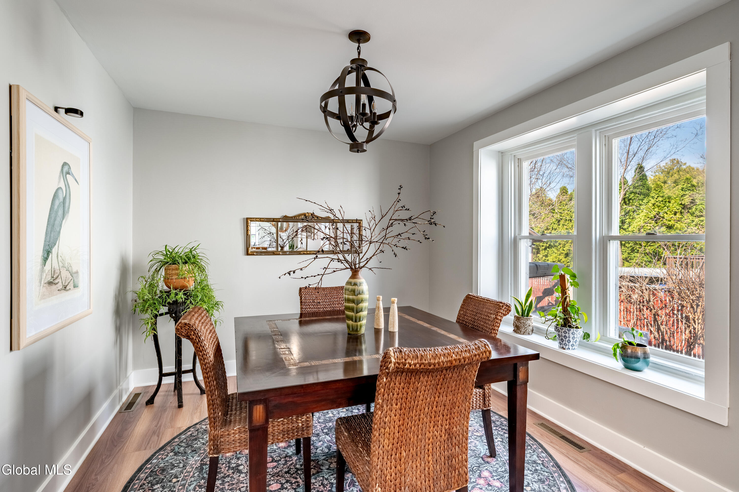 866 Thompson Street Schenectady, NY 12306 - Photo 11 of 24 Dining Room