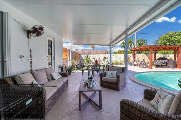 $700,000 | 10941 Southwest 180th Street, Miami, FL 33157