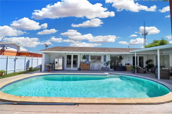 $700,000 | 10941 Southwest 180th Street, Miami, FL 33157