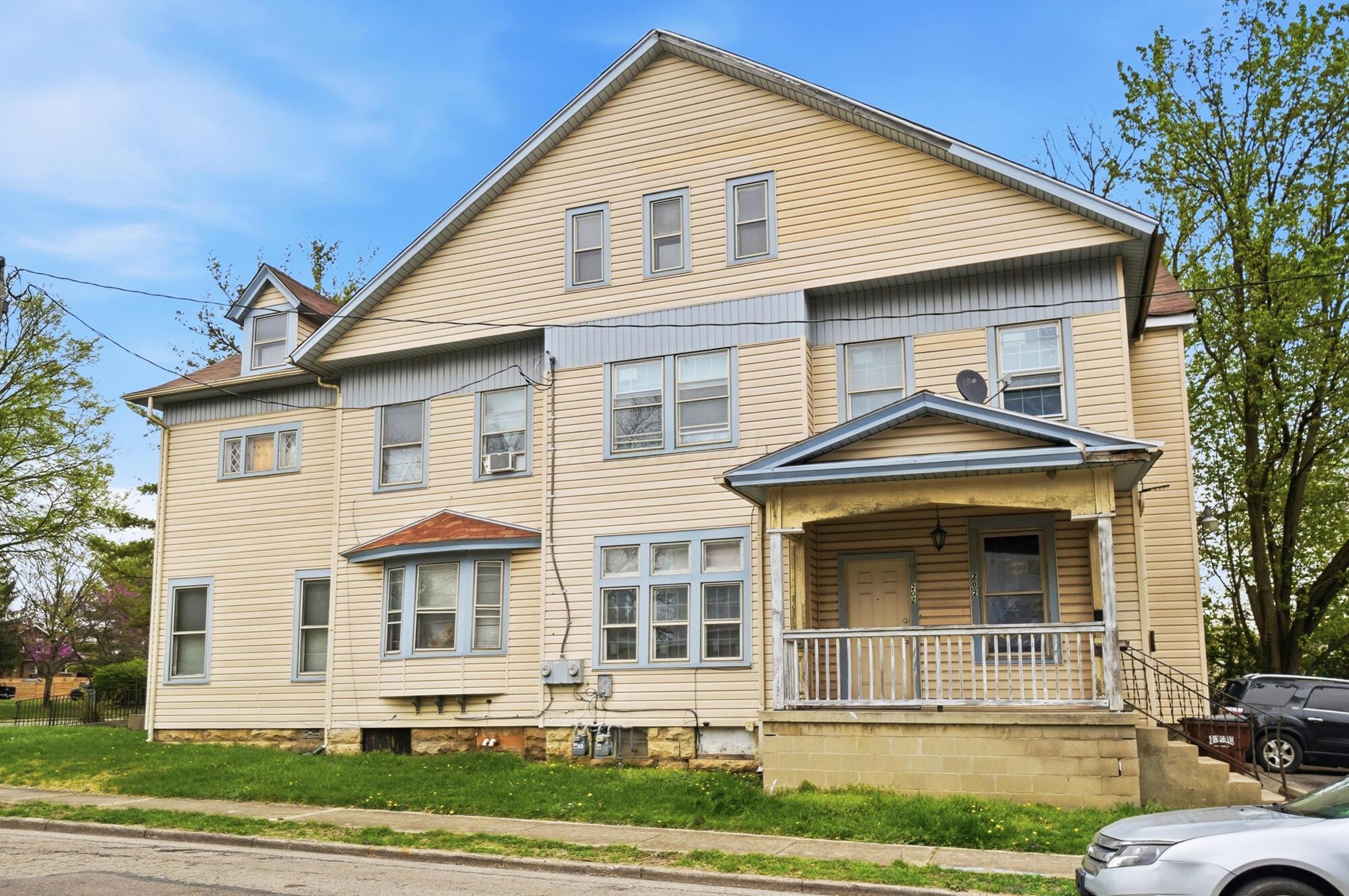 1501 East High Street Springfield, OH 45505 - Photo 1 of 45 023