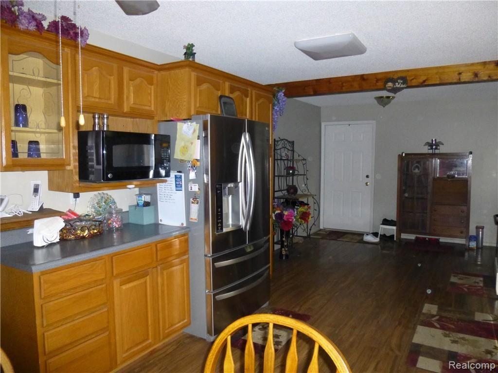 12231 South Vernon Road Bancroft, MI 48414 - Photo 17 of 23 P1010146.JPG