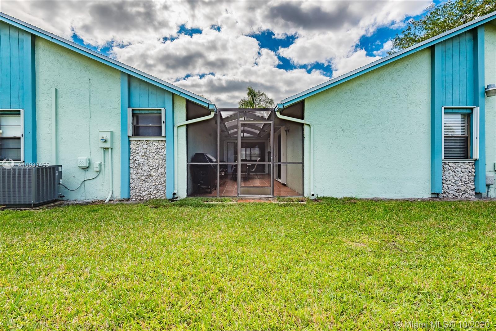 23320 Southwest 58th Avenue, Unit A Boca Raton, FL 33428 - Photo 6 of 43
