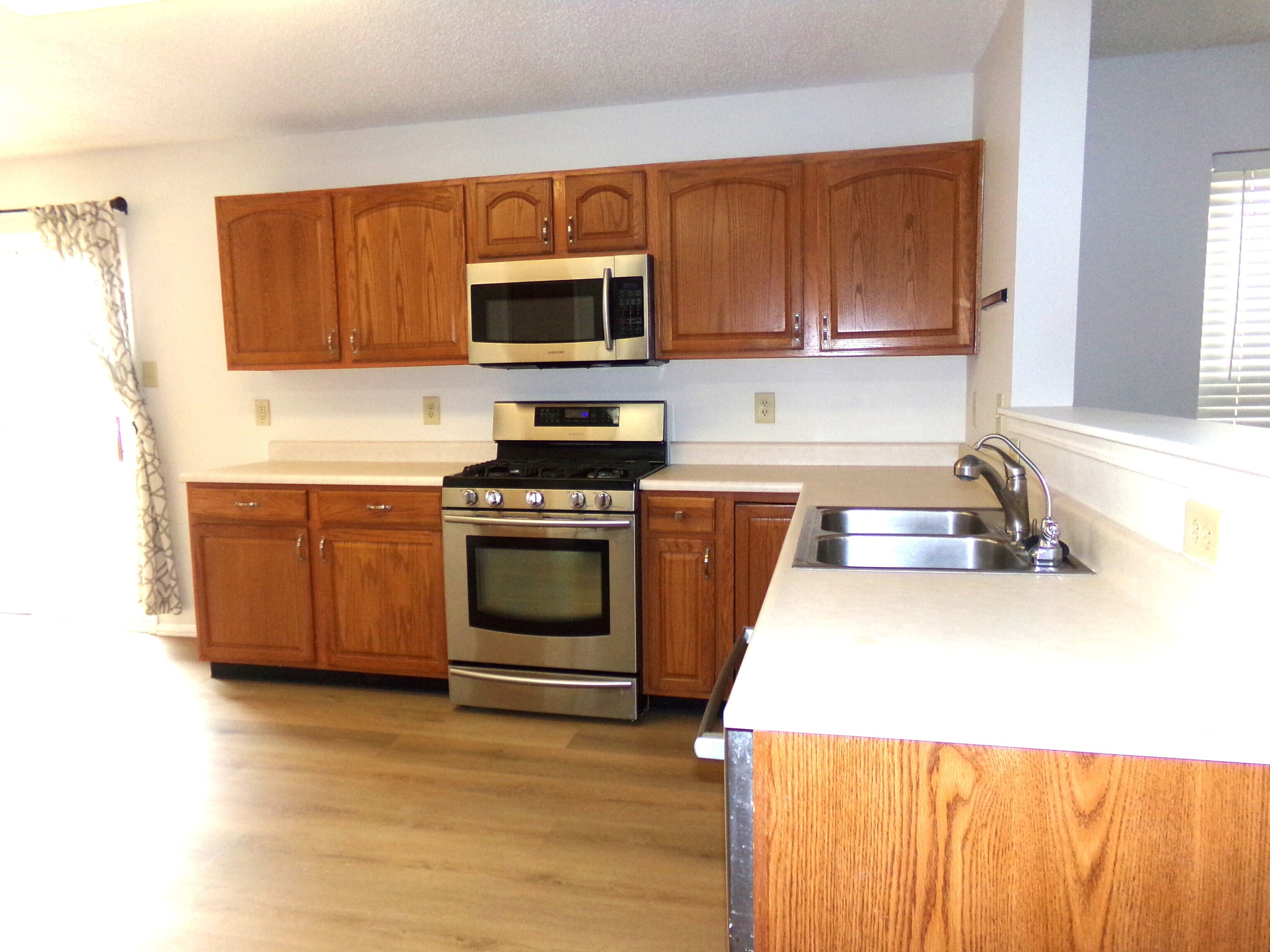 10405 Splendor Way Indianapolis, IN 46234 - Photo 12 of 39