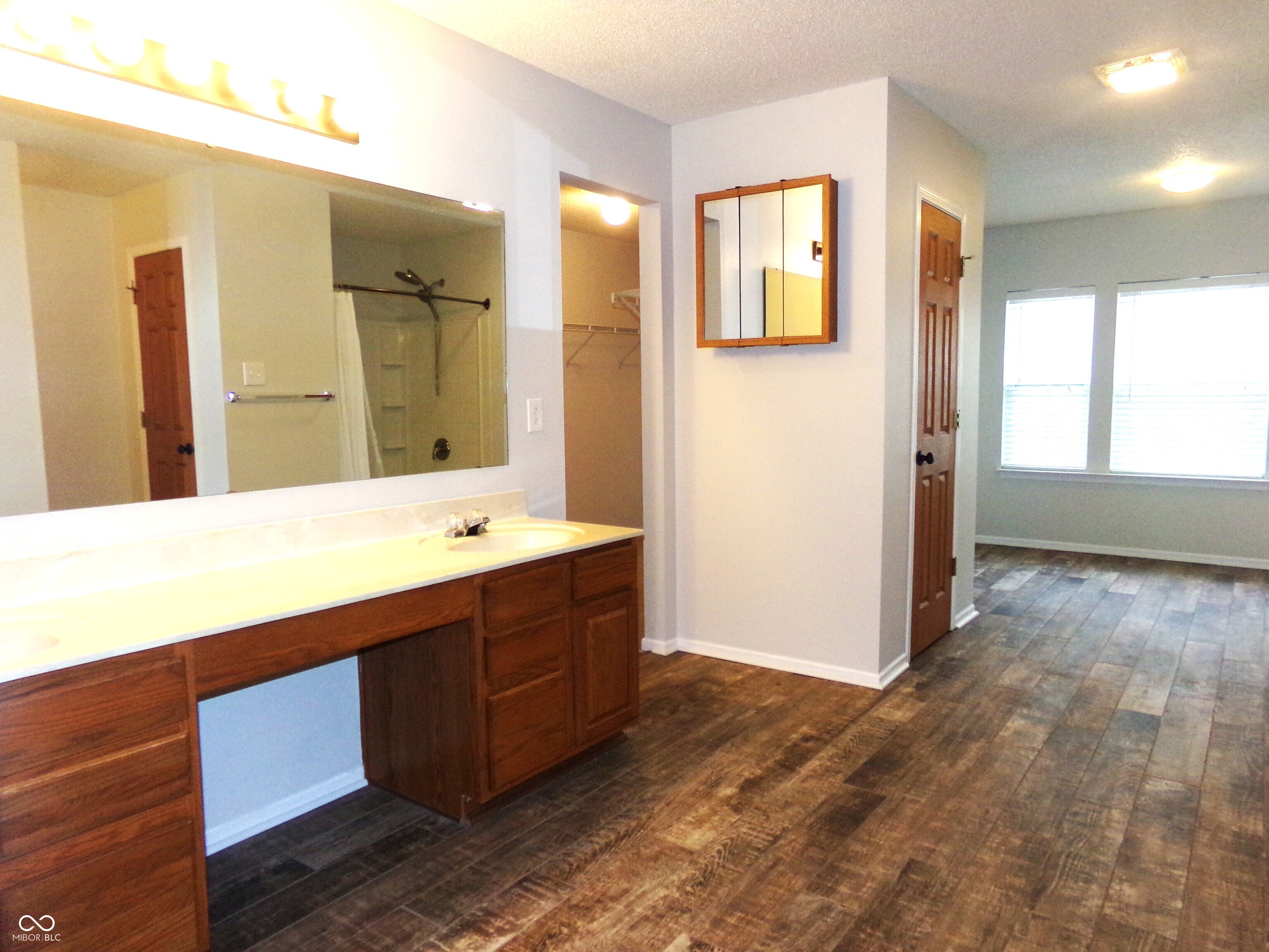 10405 Splendor Way Indianapolis, IN 46234 - Photo 22 of 39