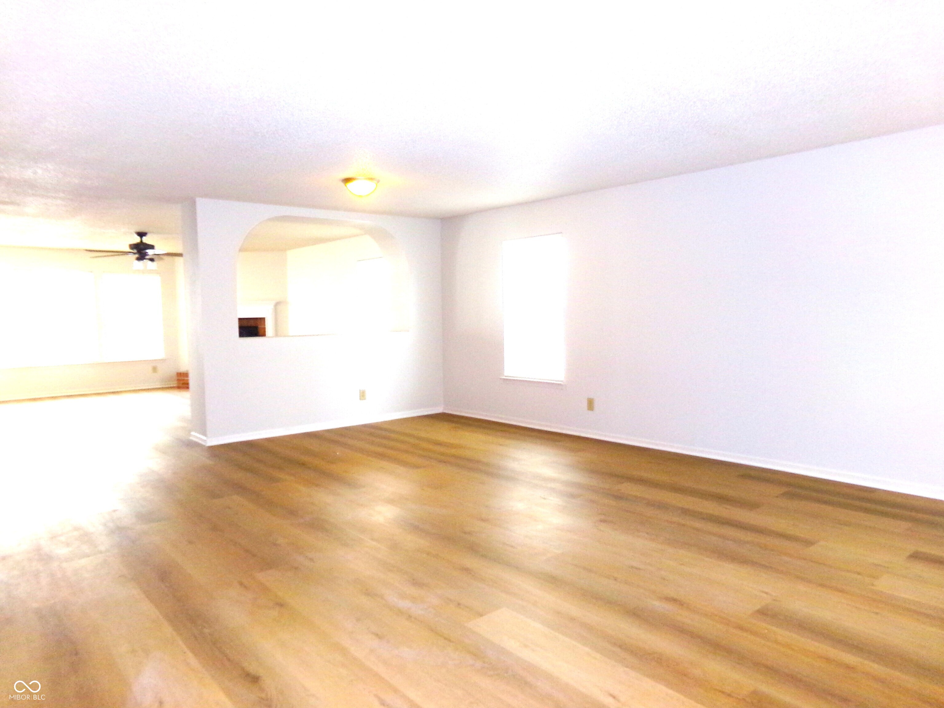 10405 Splendor Way Indianapolis, IN 46234 - Photo 8 of 39