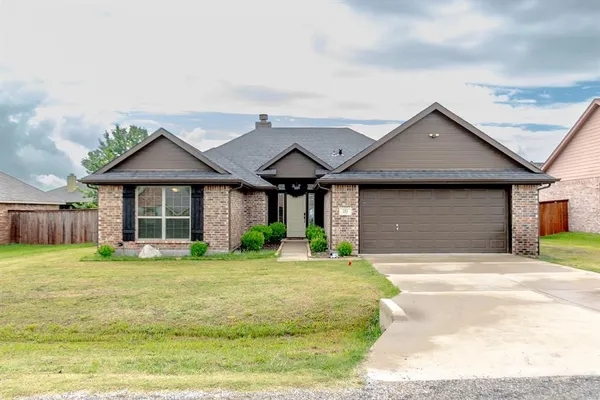 $340,000 | 103 Palomino Drive, Palmer, TX 75152