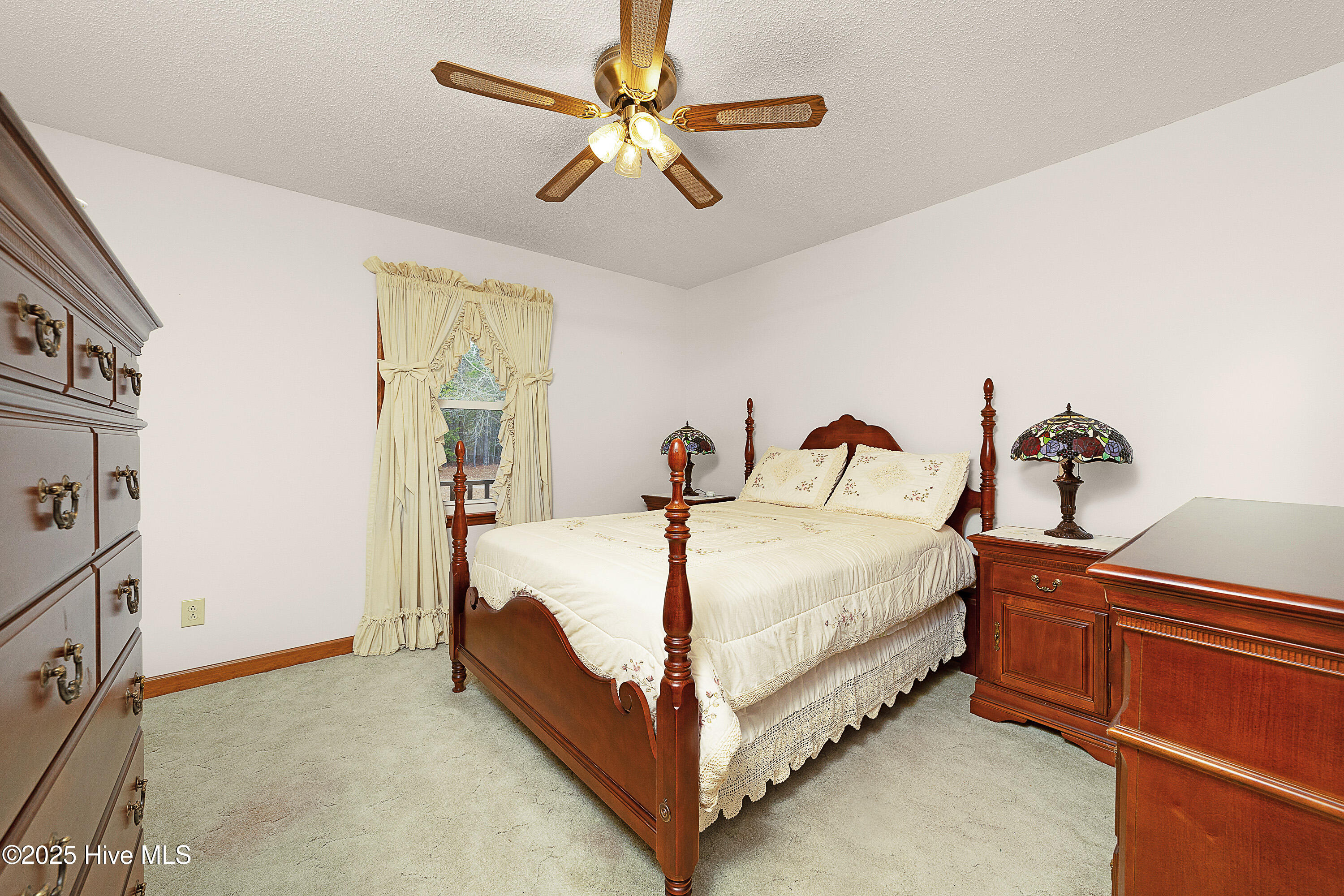 610 State Camp Road Vanceboro, NC 28586 - Photo 13 of 37 Second Bedroom