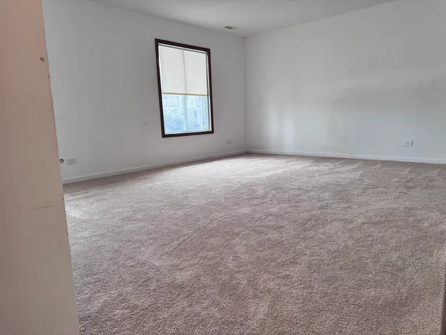 $259,900 | 2439 Brunswick Circle, Unit C, Woodridge, IL 60517