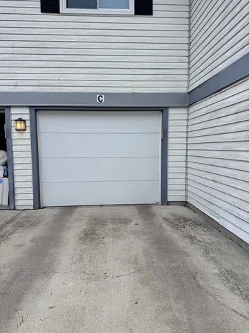 $259,900 | 2439 Brunswick Circle, Unit C, Woodridge, IL 60517