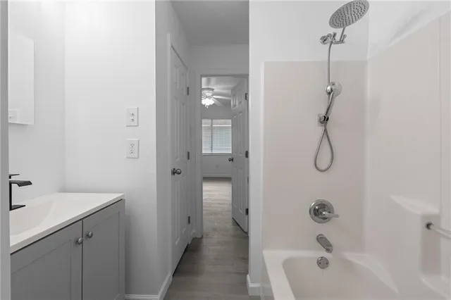 $1,310 | 717 Woodland Drive, Unit C, Laplace, LA 70068