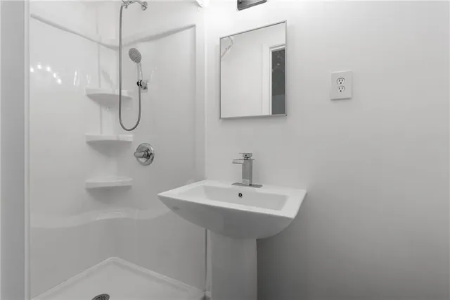 $1,310 | 717 Woodland Drive, Unit C, Laplace, LA 70068