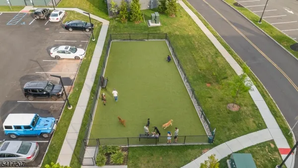 $4,275 | 8 Jessica Lane, Unit 203, Union, NJ 07083