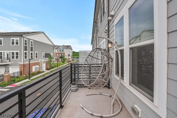 $4,275 | 8 Jessica Lane, Unit 203, Union, NJ 07083