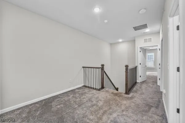 $4,275 | 8 Jessica Lane, Unit 203, Union, NJ 07083