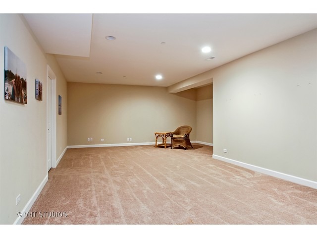 287 Hickory Road Lake Zurich, IL 60047 - Photo 21 of 25 a view of an empty room