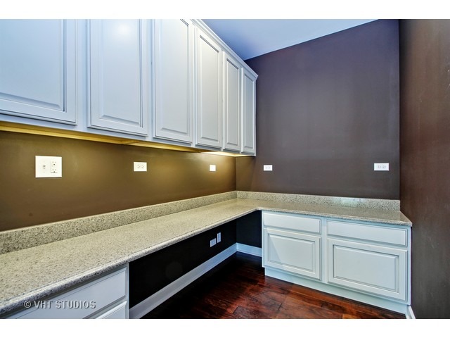287 Hickory Road Lake Zurich, IL 60047 - Photo 4 of 25 a view of cabinets with cabinet