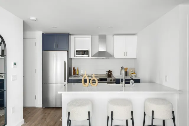 $6,500 | 540 Graham Avenue, Unit 202 | Greenpoint