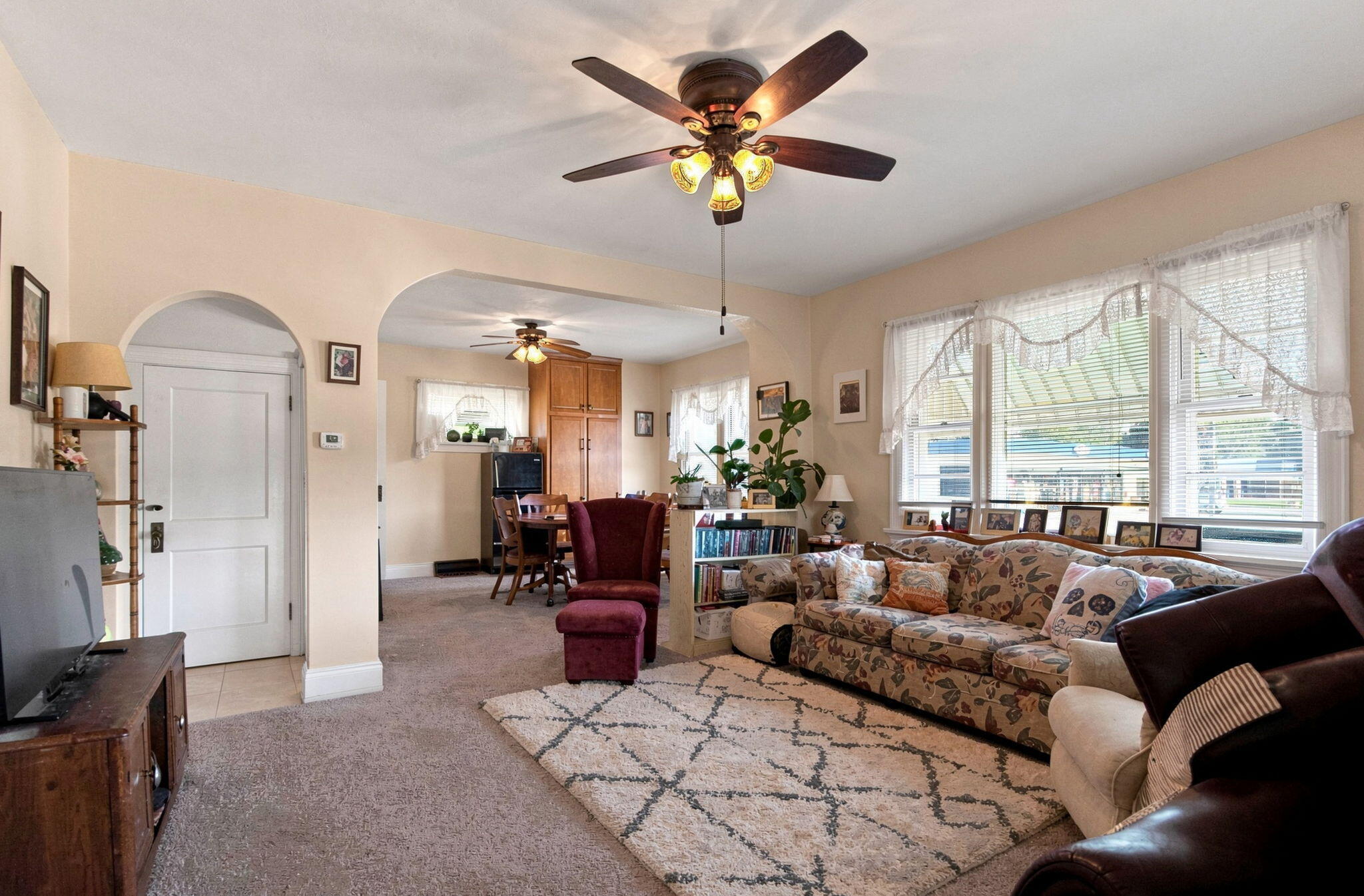 8123 Sheridan Road Kenosha, WI 53143 - Photo 4 of 16 4-web-or-mls-IMG_1309