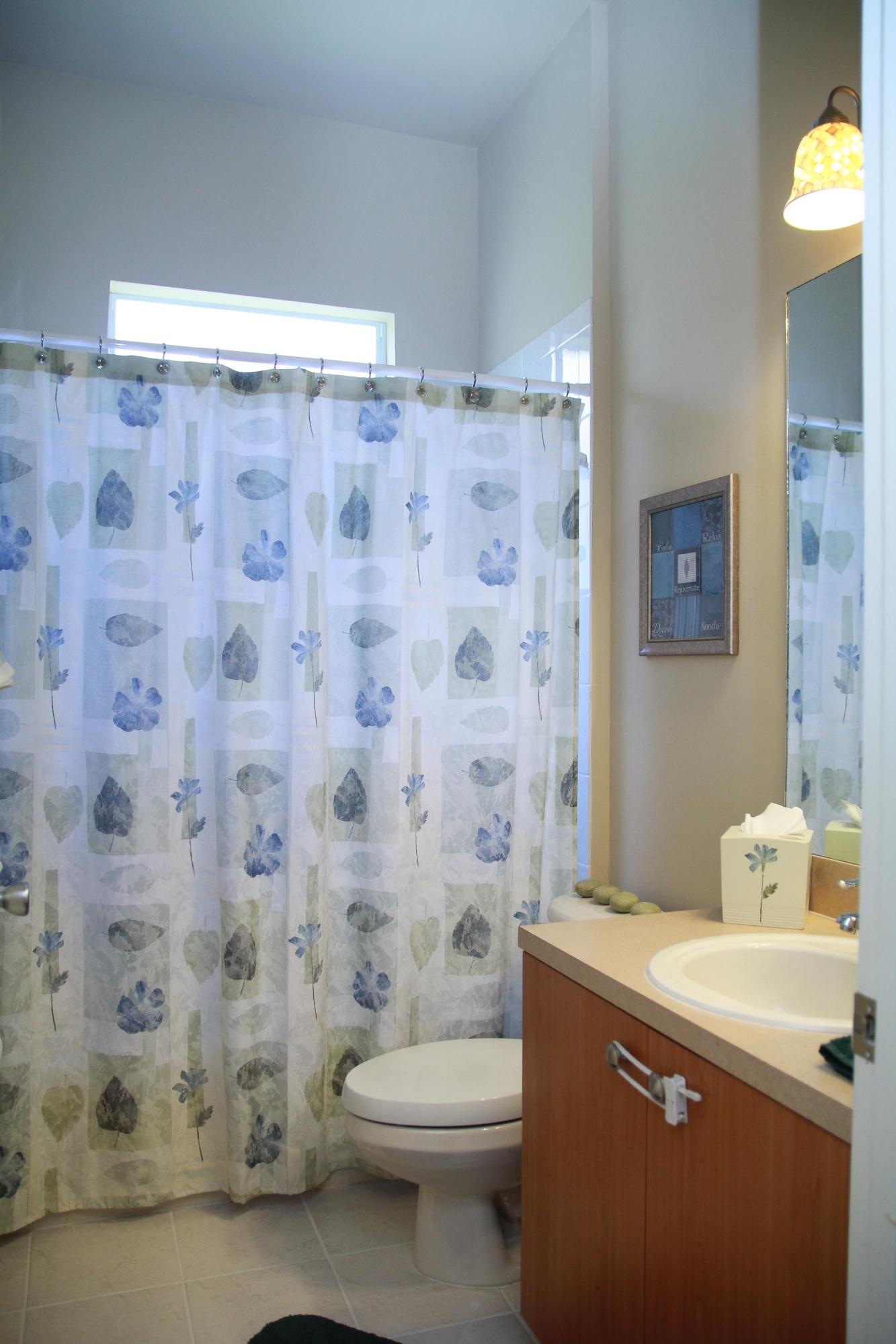 6016 Spring Lake Terrace Fort Pierce, FL 34951 - Photo 15 of 19 Bathroom.jpg