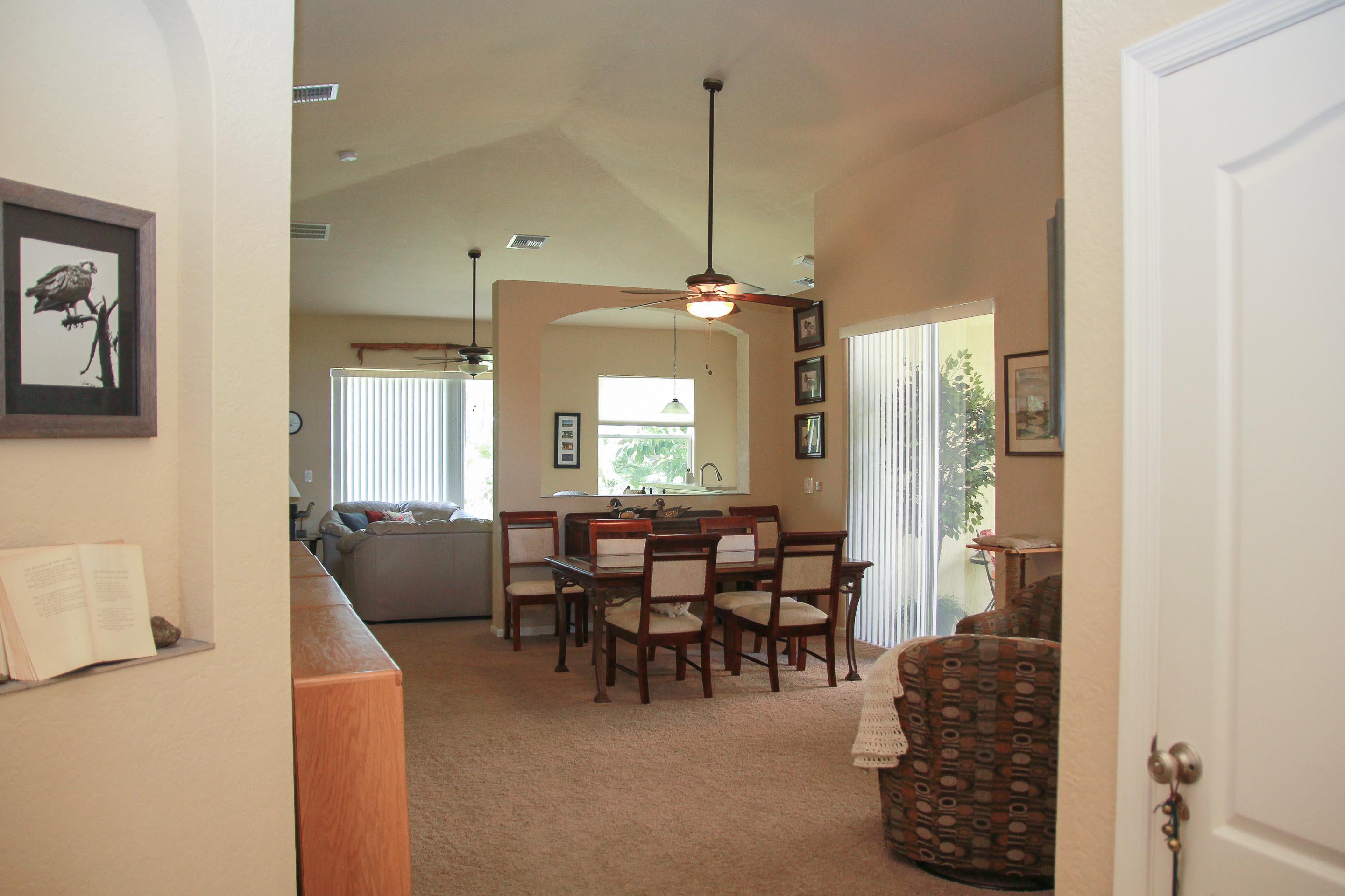 6016 Spring Lake Terrace Fort Pierce, FL 34951 - Photo 5 of 19 Dining.jpg