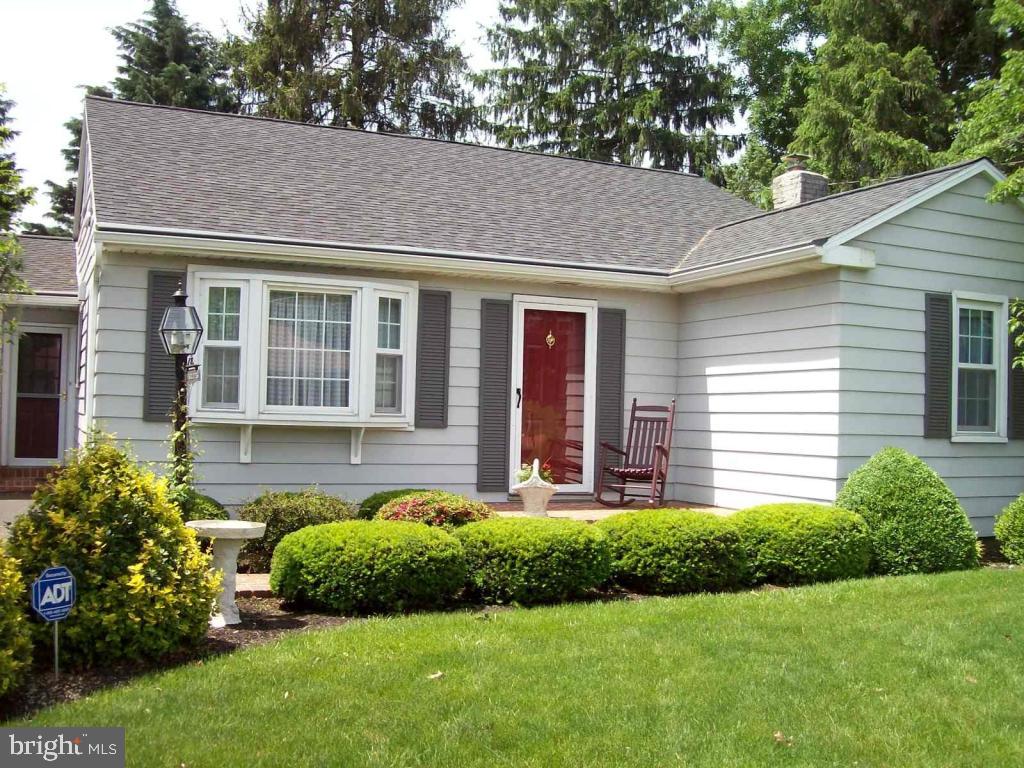 1284 Graystone Road Manheim, PA 17545 - Photo 4 of 24