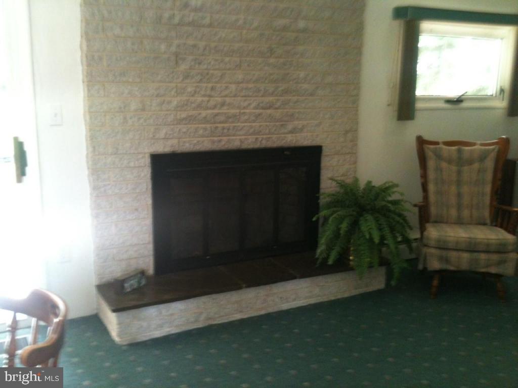1284 Graystone Road Manheim, PA 17545 - Photo 7 of 24