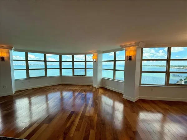 $7,000 | 988 Boulevard Of The Arts, Unit 1617, Sarasota, FL 34236