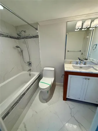 $7,000 | 988 Boulevard Of The Arts, Unit 1617, Sarasota, FL 34236