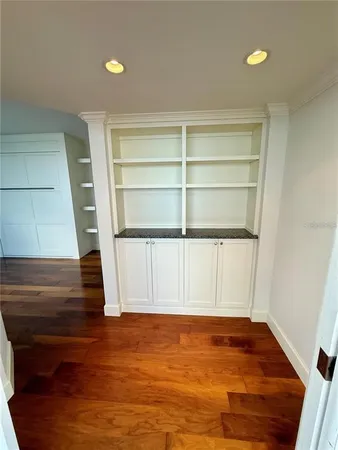 $7,000 | 988 Boulevard Of The Arts, Unit 1617, Sarasota, FL 34236