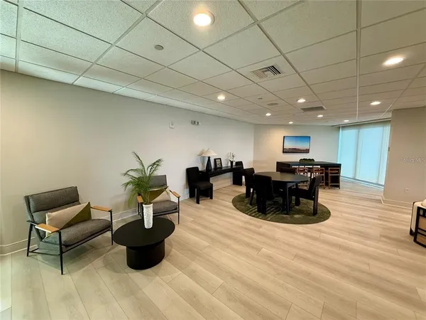 $7,000 | 988 Boulevard Of The Arts, Unit 1617, Sarasota, FL 34236