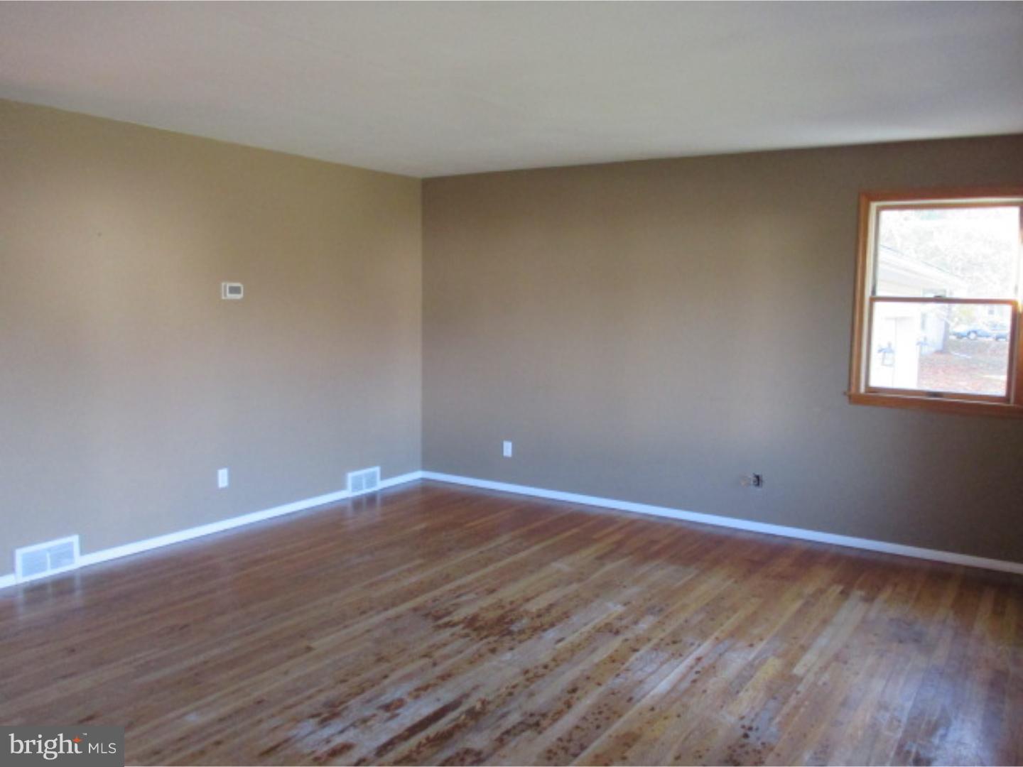 408 Powell Road Mount Holly, NJ 08060 - Photo 5 of 16 Gallery Image 5