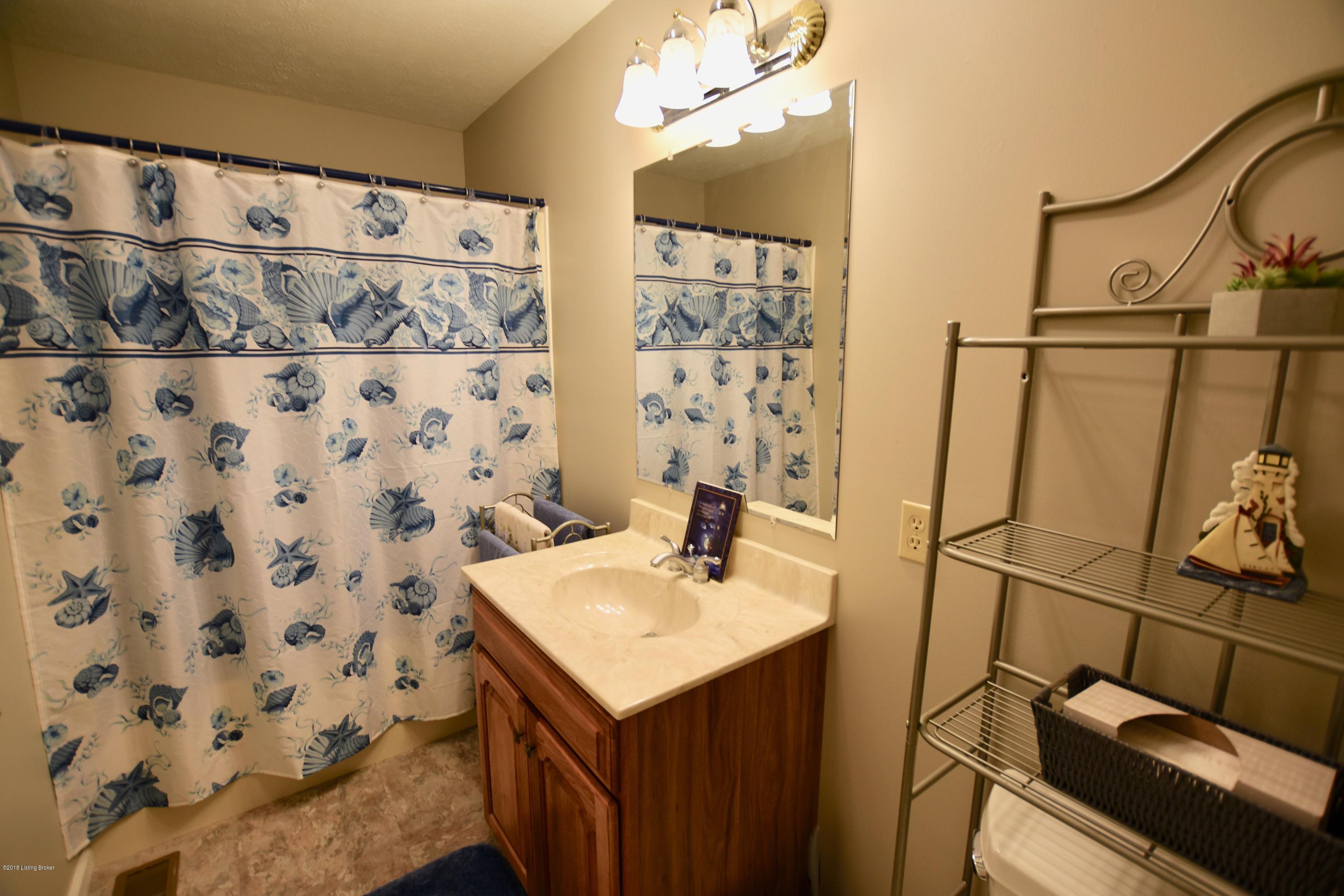 286 Hansborough Road Cecilia, KY 42724 - Photo 6 of 37 DSC_5952