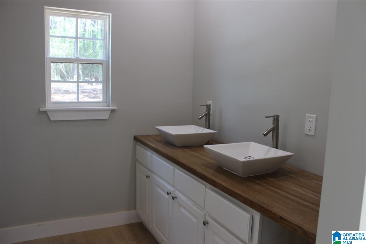 1671 Sellers Road Dora, AL 35062 - Photo 11 of 16