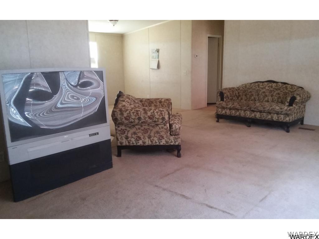 3375 West Carmichael Road Golden Valley, AZ 86413 - Photo 6 of 15