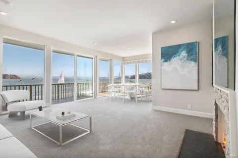 $6,877,000 | 2002 Paradise Drive, Tiburon, CA 94920