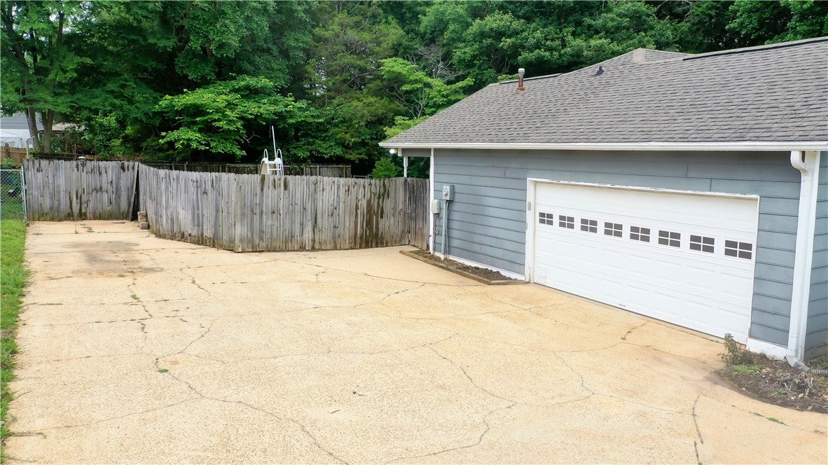1812 Oak Bowery Road Opelika, AL 36801 - Photo 4 of 32 Gallery Image 4