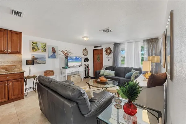 $380,000 | 1222 Pinebrook Way, Venice, FL 34285